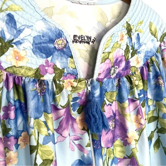 Vintage Nightgown Blue Purple Floral House Dress Zip Up Pom Pom Grandma XXl - Picture 9 of 10
